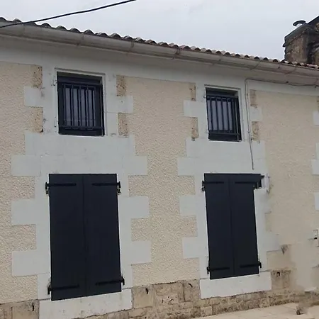 L'artancoise - Maison Authentique Avec Piscine Creusee Privative بيت للعطل Archingeay